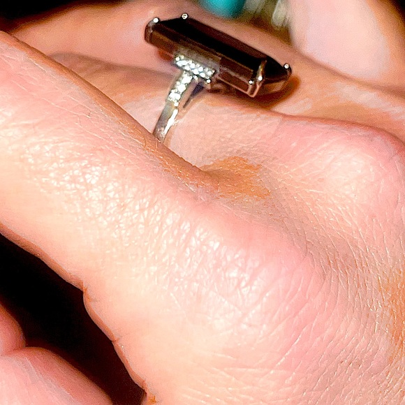 925 Silver Filled Radiant Cut Amethyst CZ Ring - Picture 6 of 9